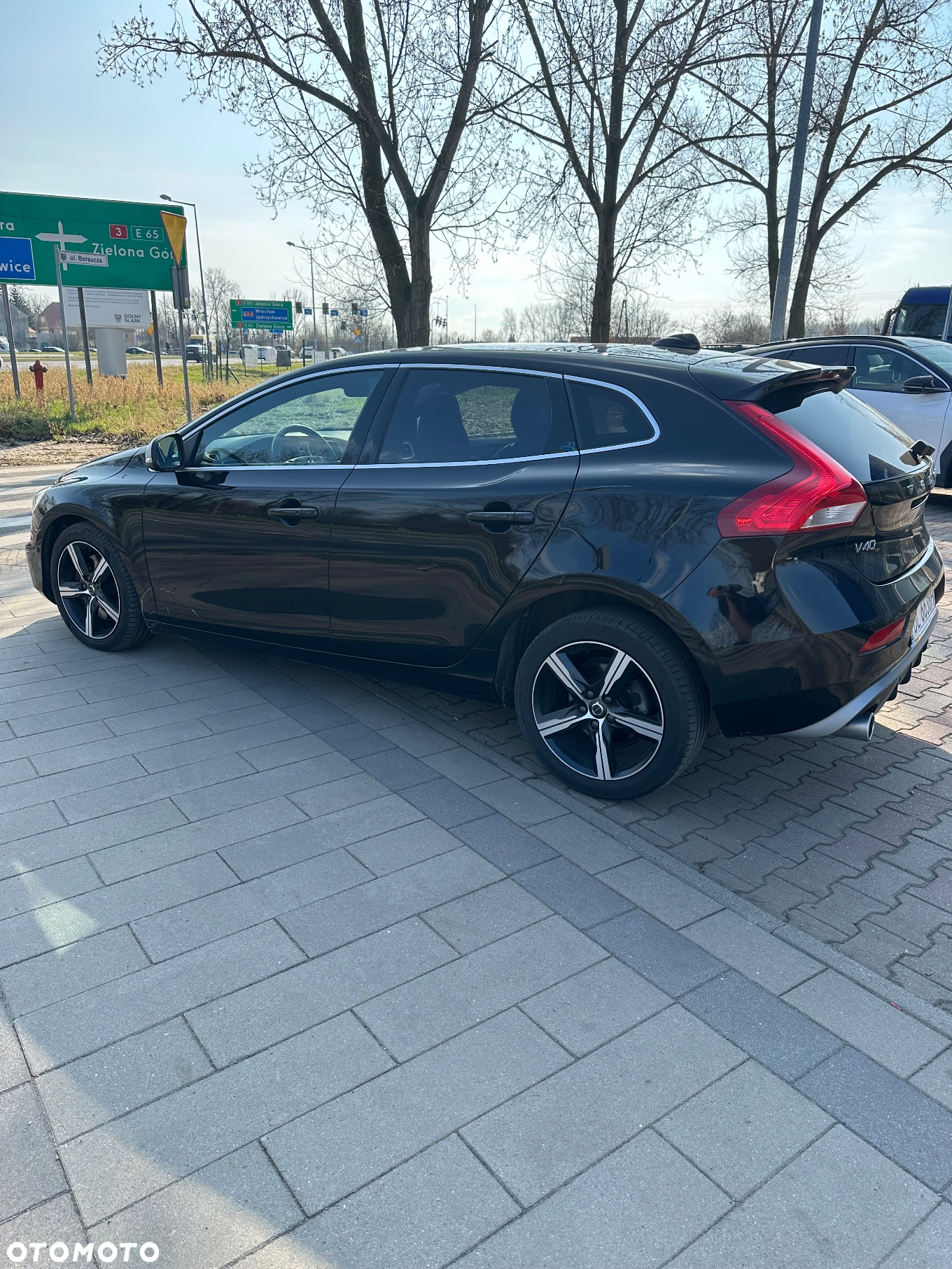 Volvo V40 T3 Drive-E R-Design Momentum - 2