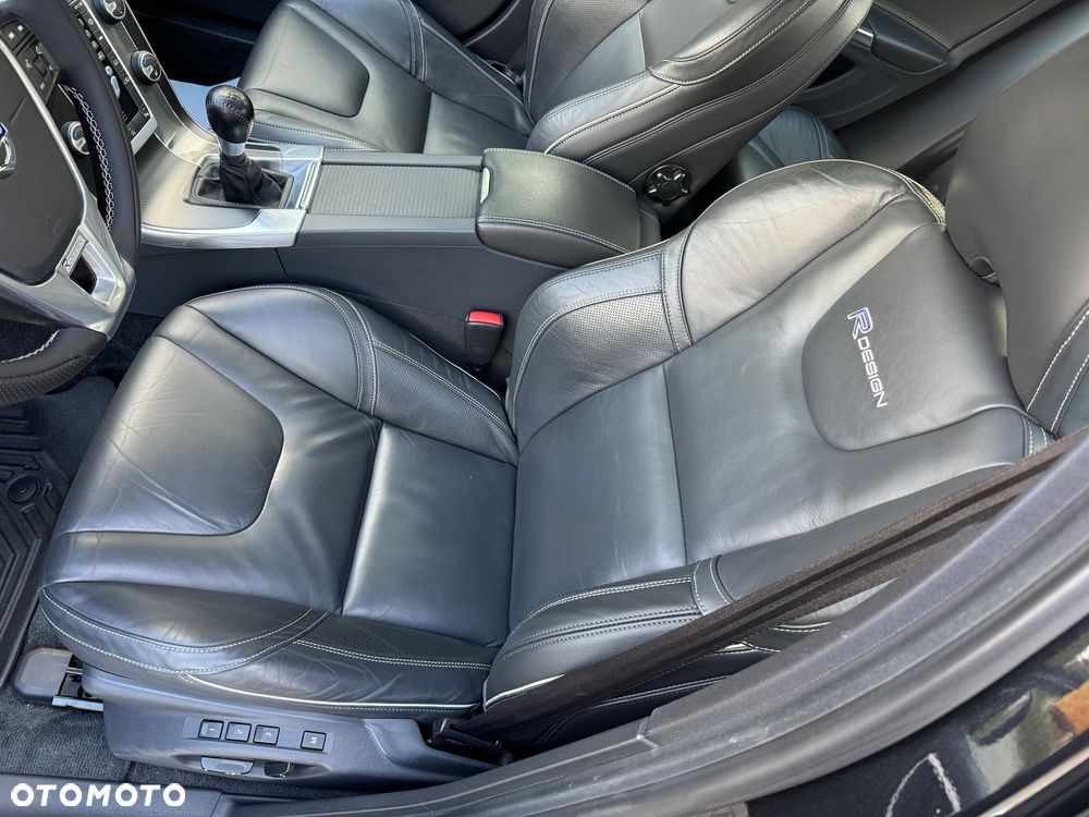 Volvo S60 D3 Summum - 37