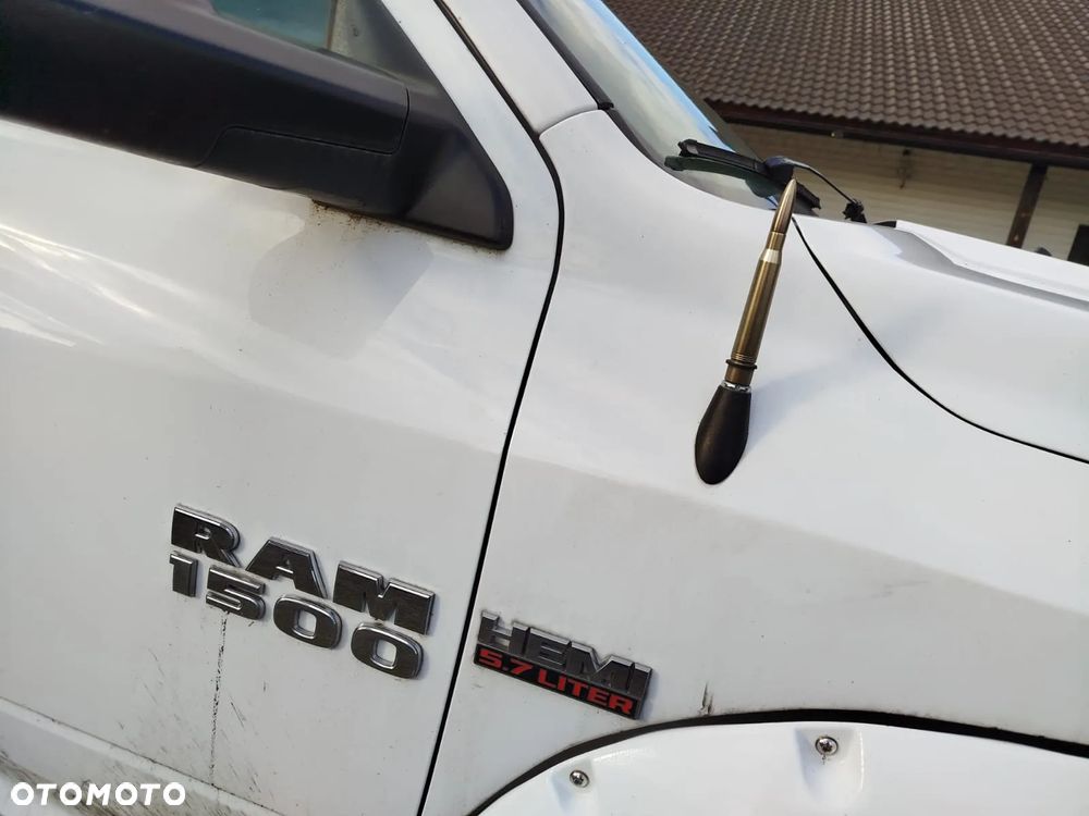 RAM 1500 5.7 Quad Cab Longbed Laramie Sport