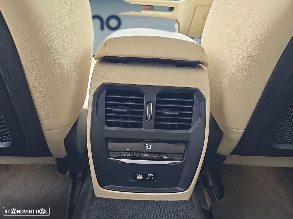 BMW i4 eDrive40 - 39