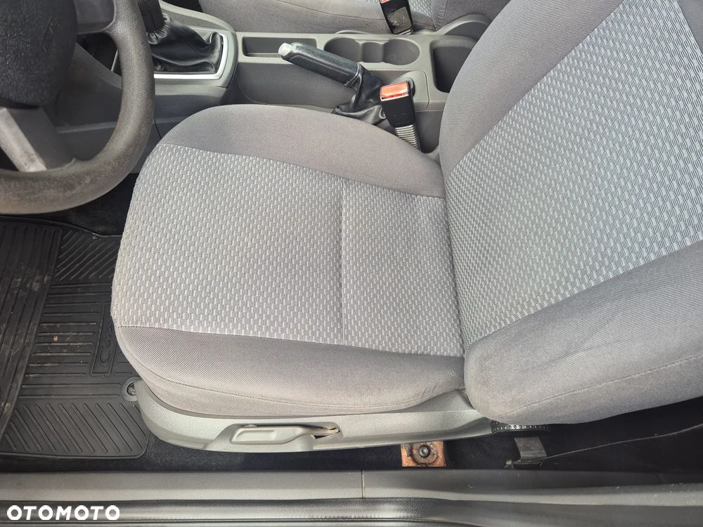 Ford Focus 1.6 Ti-VCT Connection - 9