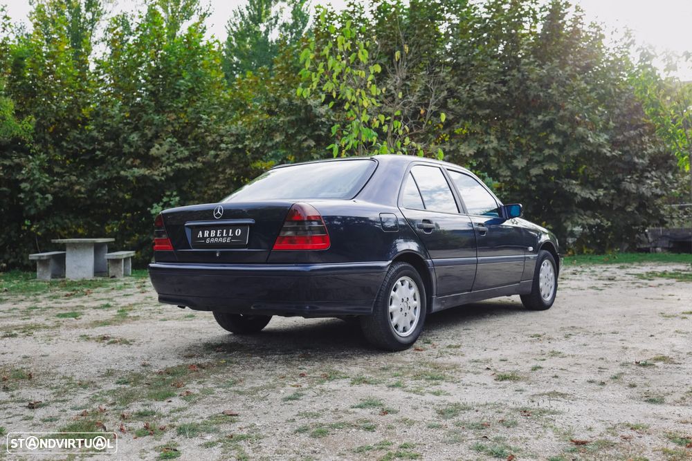 Mercedes-Benz C 180 Classic - 5