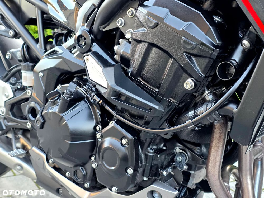 Kawasaki Z 900 - 16
