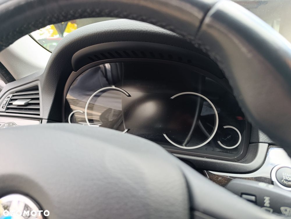 BMW Seria 5 530d xDrive Luxury Line - 8