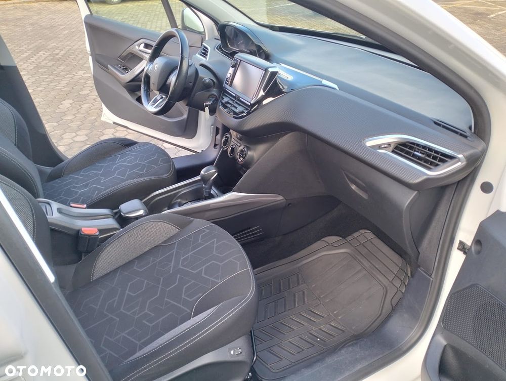 Peugeot 2008 - 7