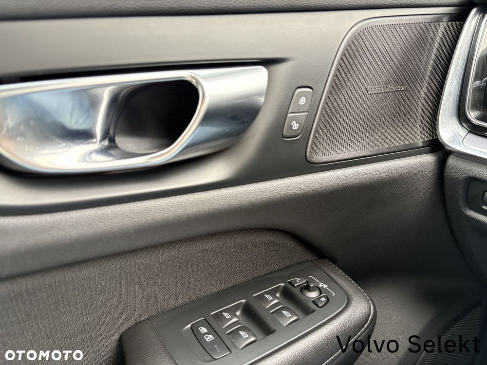 Volvo V60 Cross Country 2020