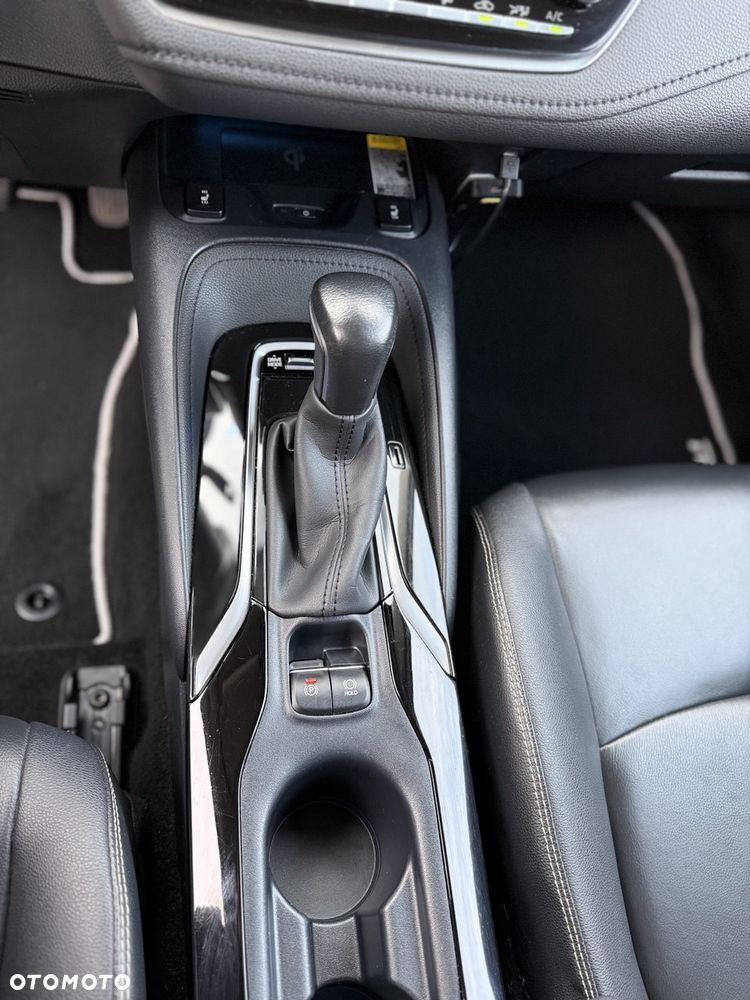 Toyota Corolla 1.8 Hybrid Executive - 22