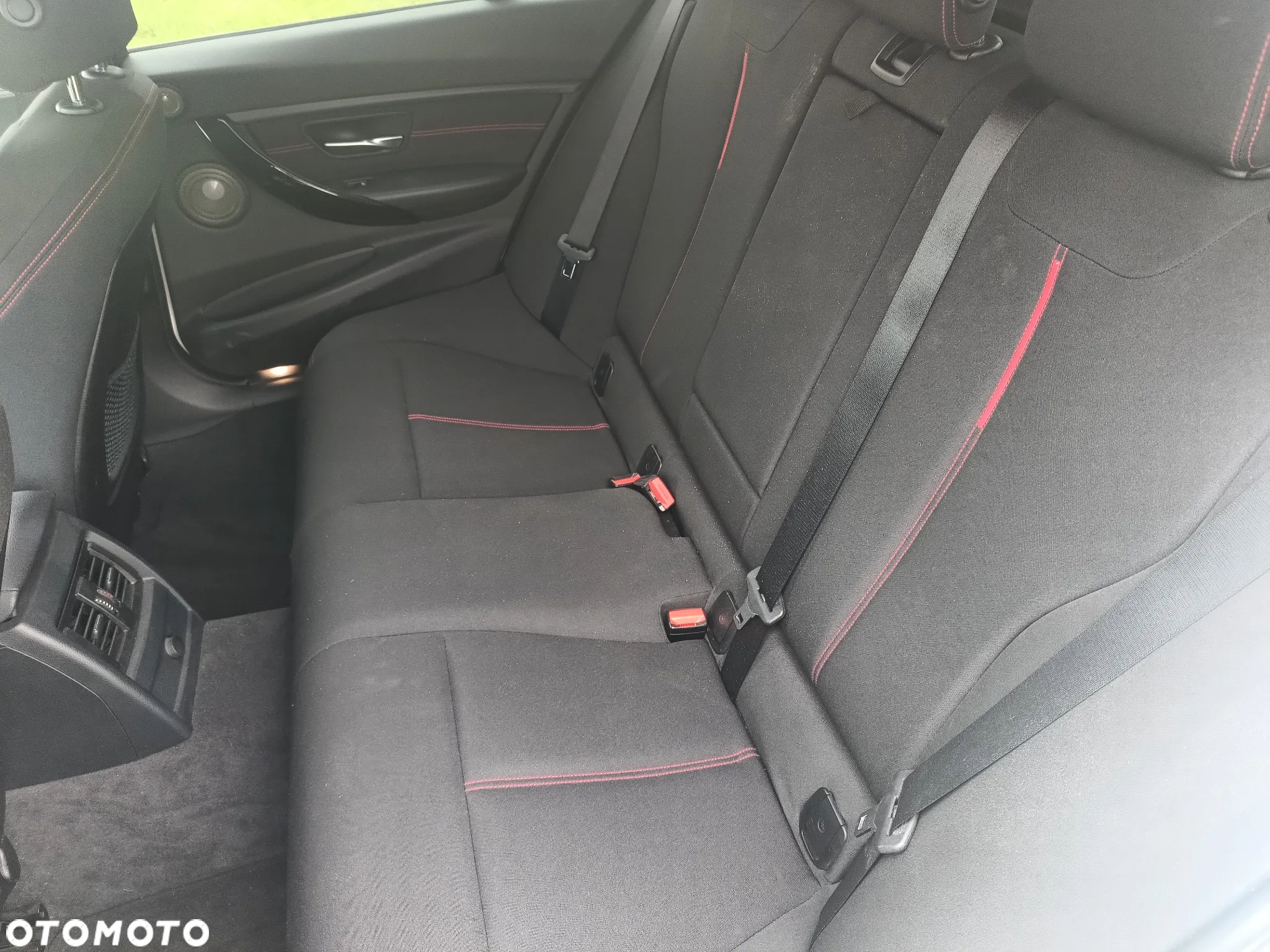 BMW Seria 3 320d Sport Line - 30