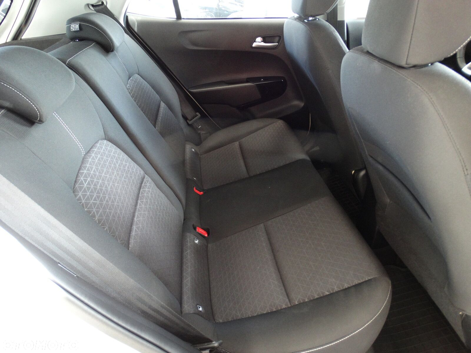 Kia Picanto - 36