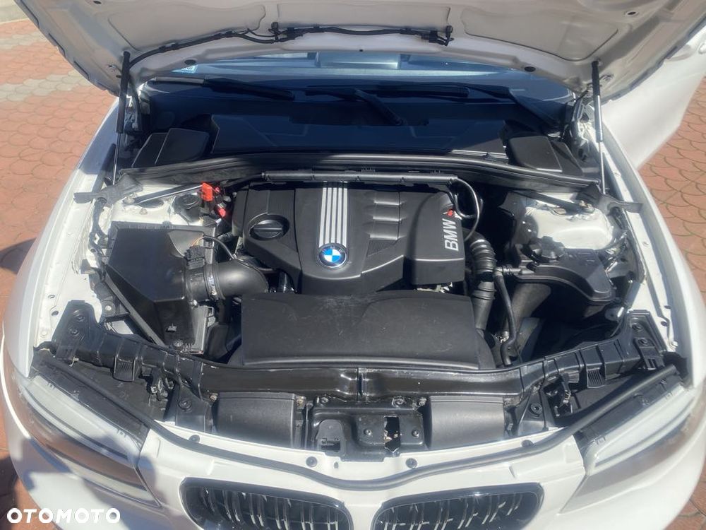 BMW Seria 1 123d Edition Sport - 6