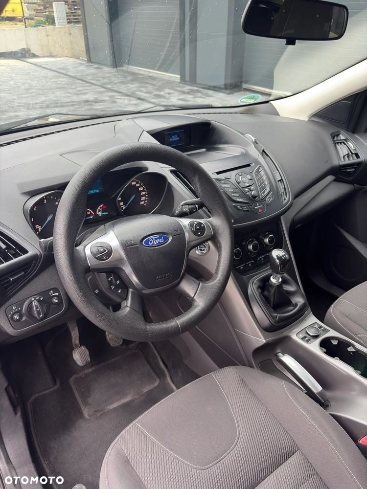 Ford Kuga - 16