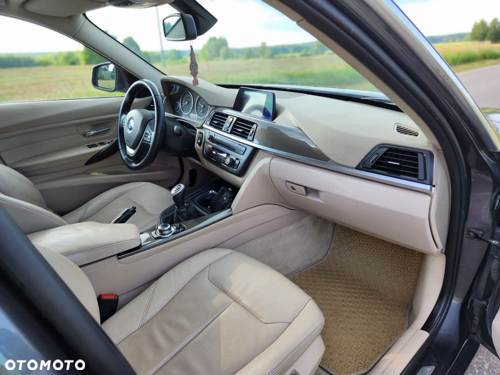 BMW Seria 3 320d xDrive - 7