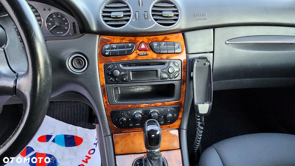 Mercedes-Benz CLK - 12