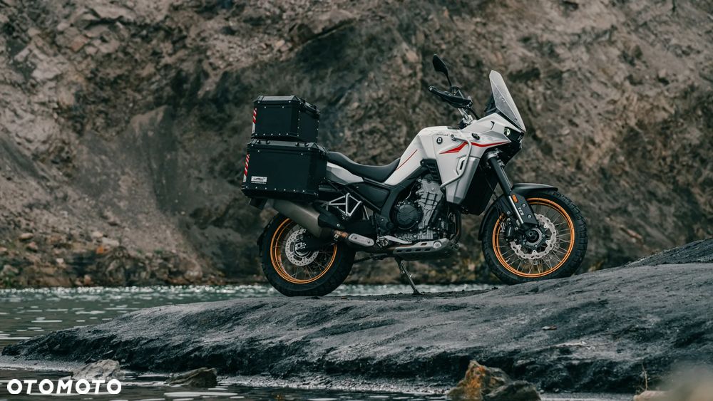 KOVE 800X Touring - 15