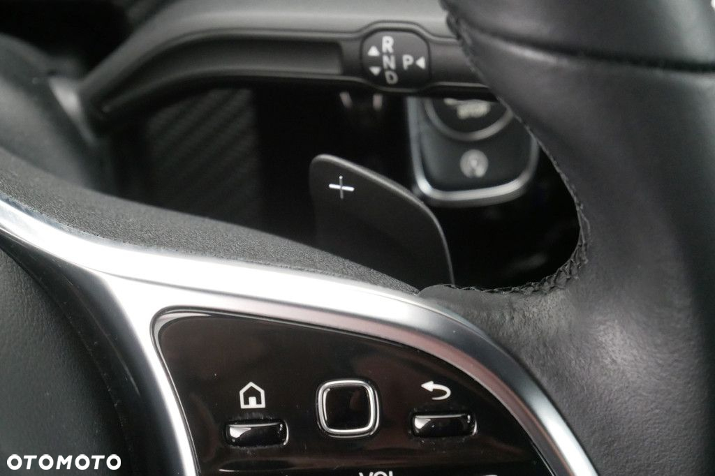 Mercedes-Benz CLA - 25
