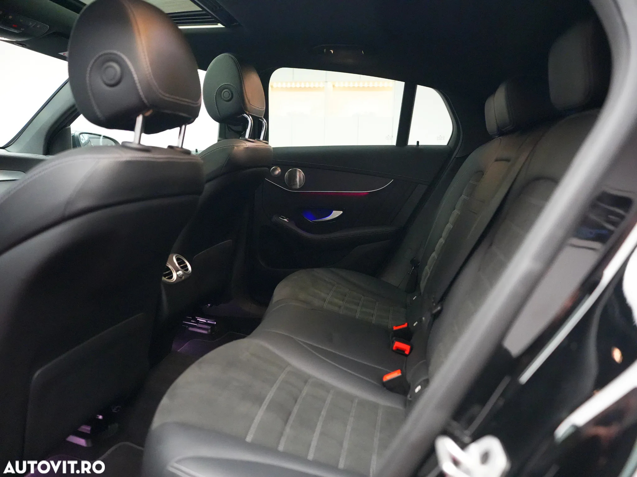 Mercedes-Benz GLC 300 4MATIC MHEV - 22