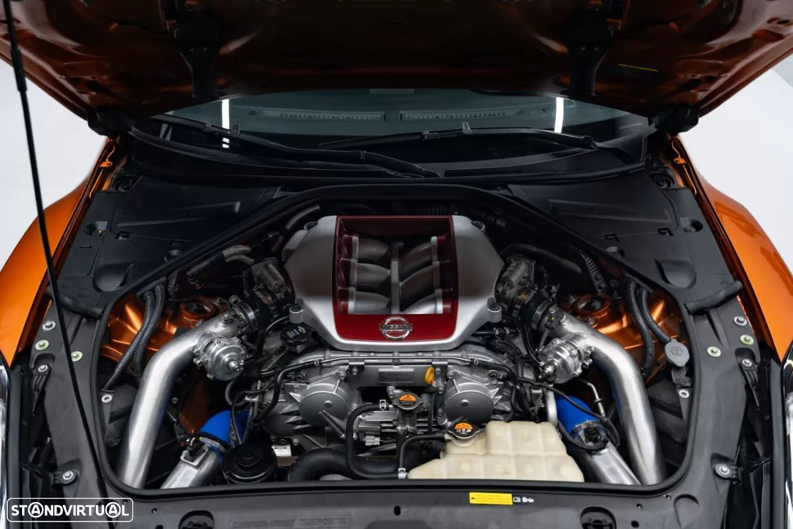 Nissan GT-R - 5