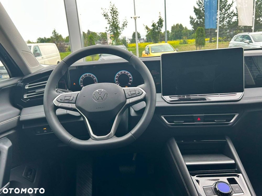 Volkswagen Tiguan - 15