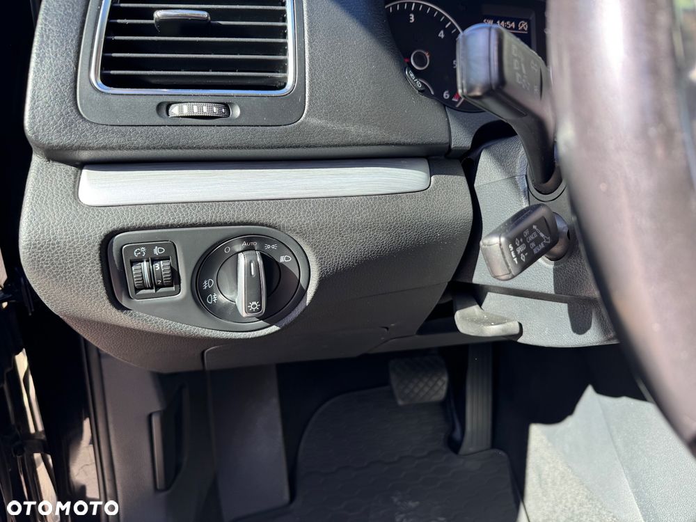 Volkswagen Sharan 2.0 TDI DSG BlueMotion Technology Highline - 14