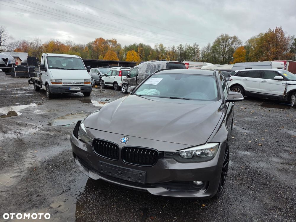 BMW 3 Series 2015 photo 2