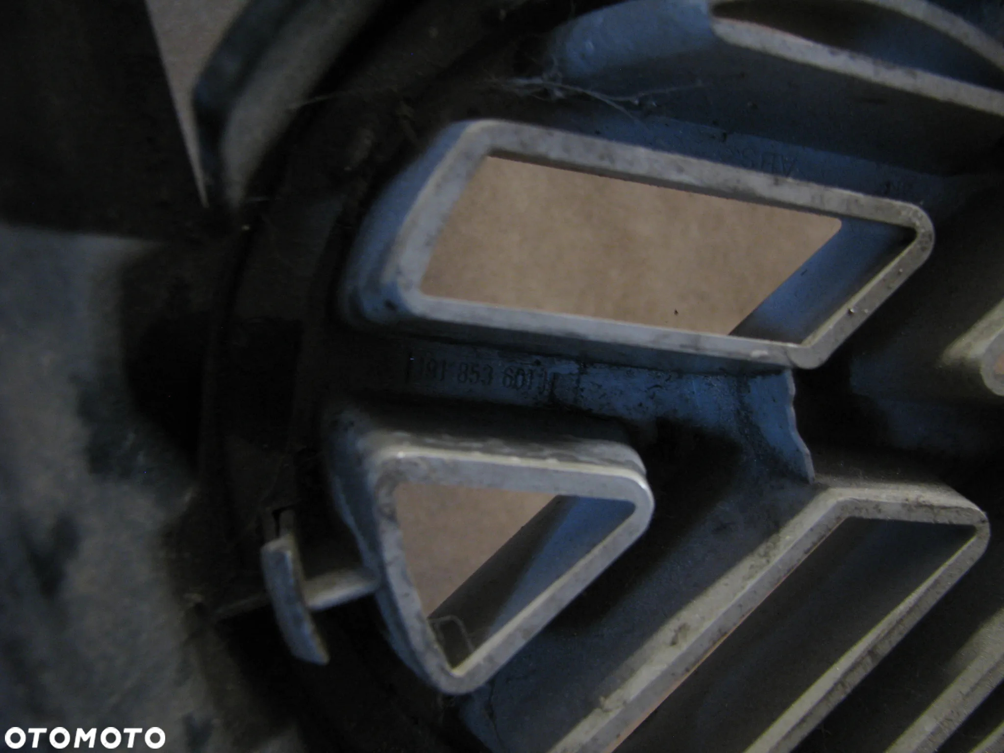 GRILL ATRAPA VW GOLF II MK2 - 13