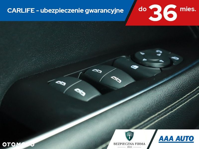 Opel Insignia - 19