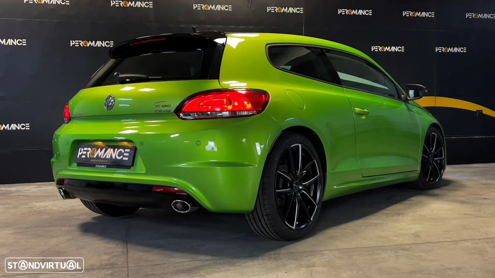 VW Scirocco 2.0 TDI R-Line - 23