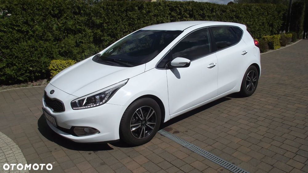 Kia Ceed 1.6 GDI Platinum Edition - 2