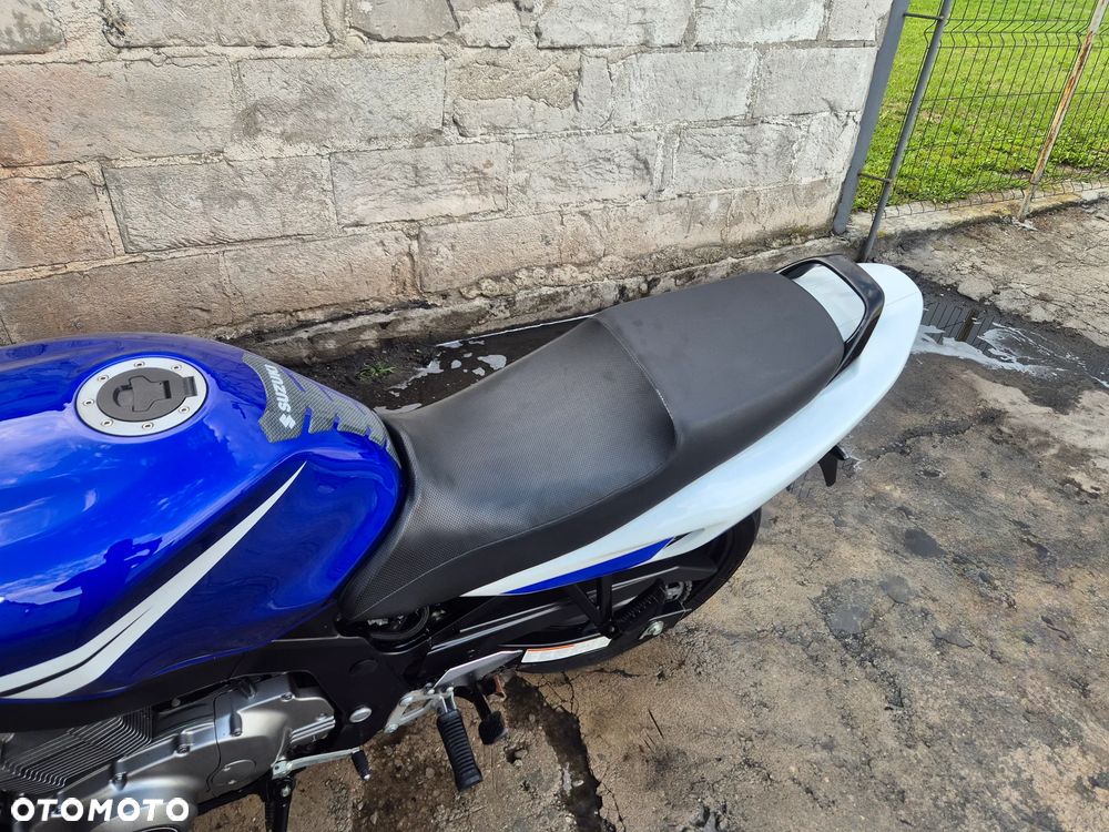 Suzuki GS - 12
