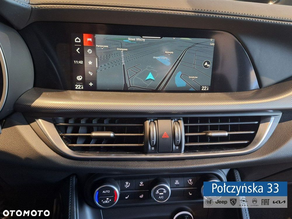 Alfa Romeo Stelvio - 16