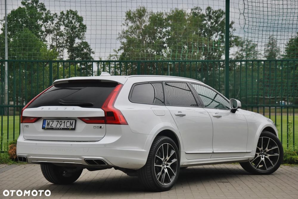 Volvo V90 Cross Country D5 SCR AWD Pro - 32