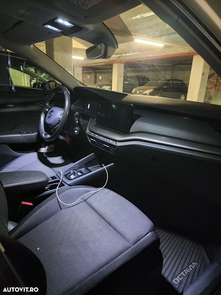 Skoda Octavia 2.0 TDI DSG Ambition - 23