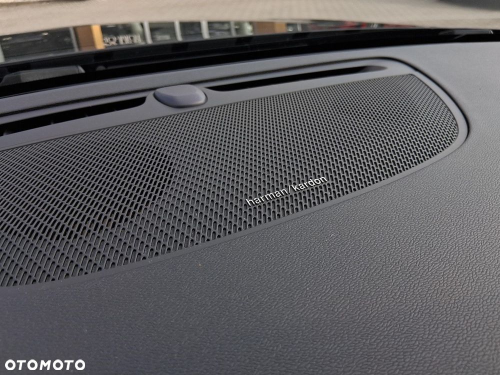 Volvo V60 Cross Country - 19