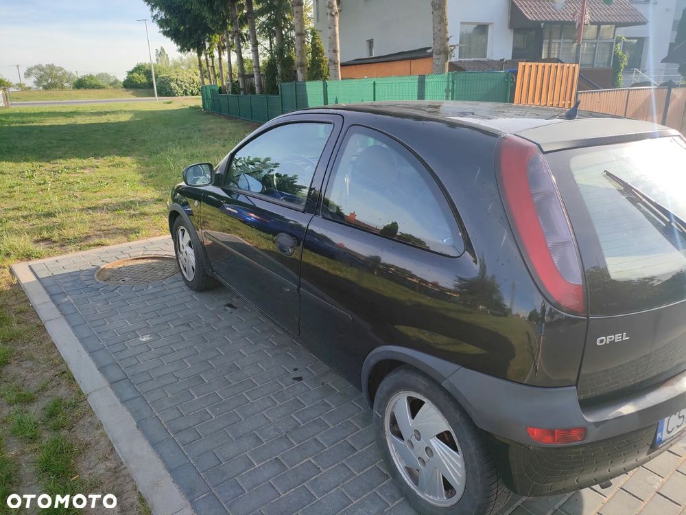 Opel Corsa 1.2 16V Comfort - 4