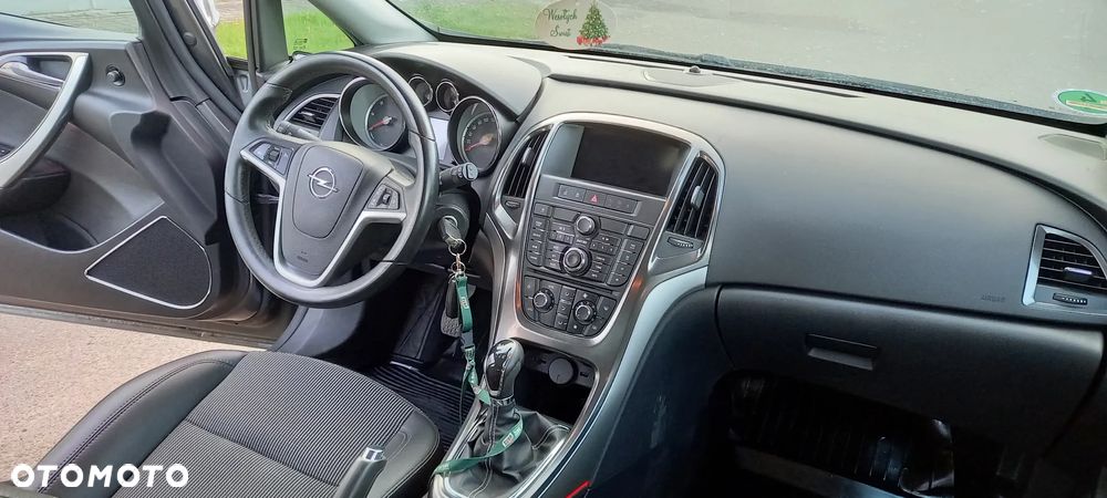 Opel Astra 1.7 CDTI DPF Cosmo - 12