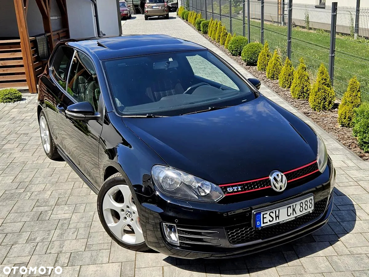 Volkswagen Golf VI 2.0 TSI GTI - 18