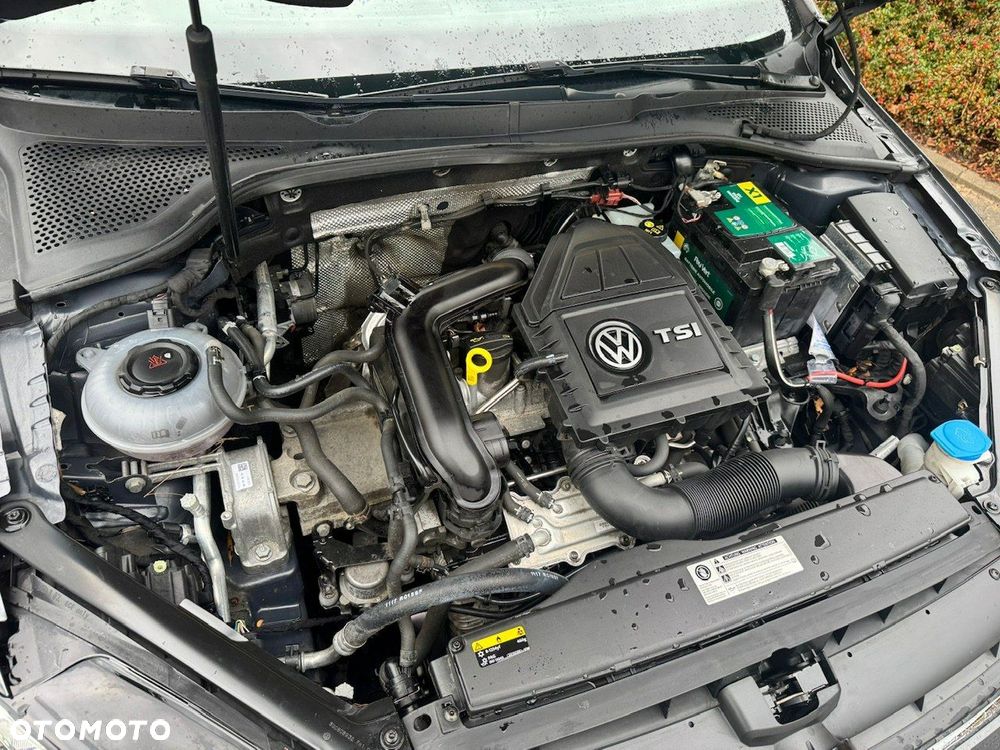 Volkswagen Golf 1.0 TSI DSG Sound - 18