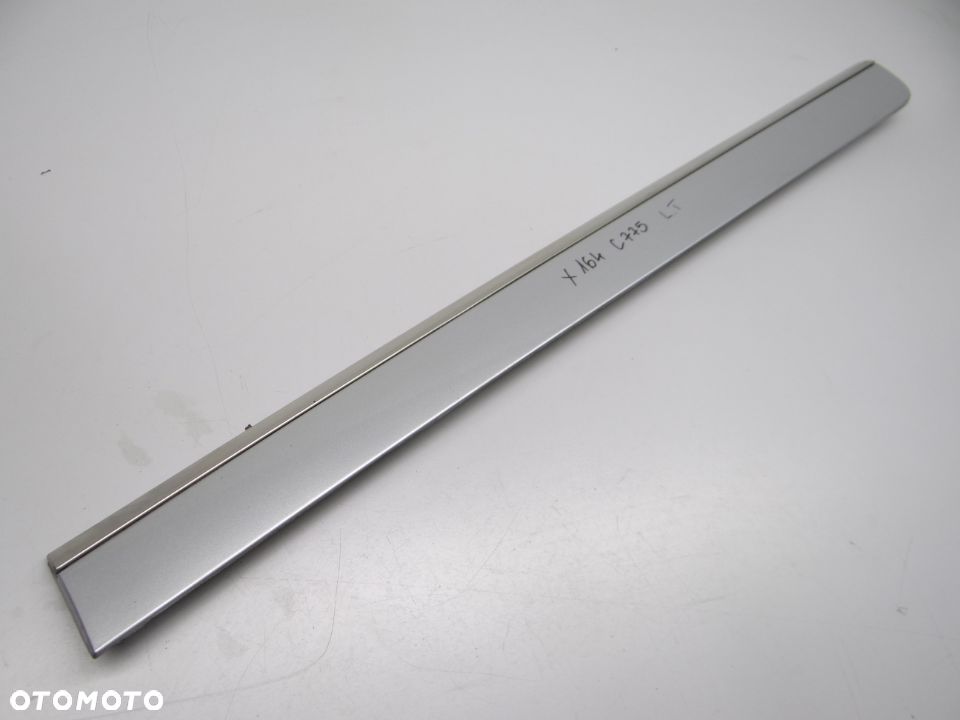 Mercedes GL X164 W164 Listwa drzwiowa C775 lewy tyl