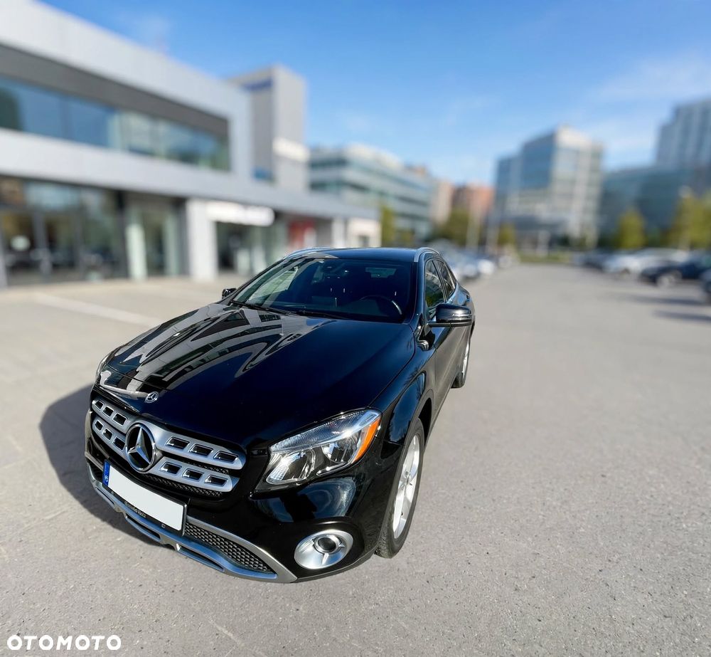Mercedes-Benz GLA 250 4Matic 7G-DCT Urban - 3