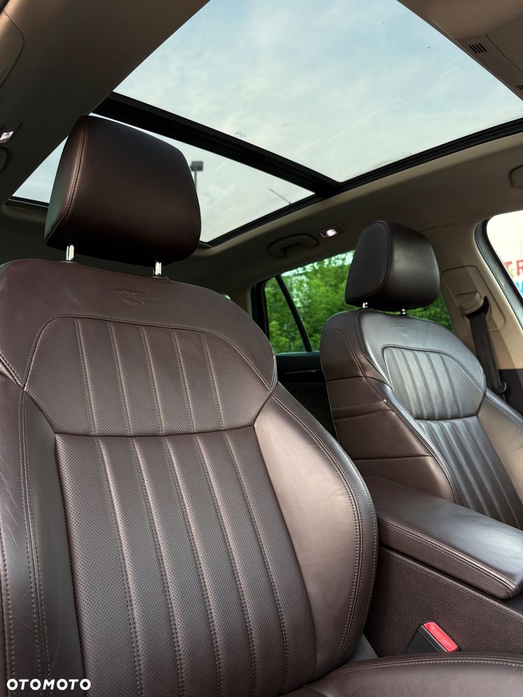 Skoda Superb 2.0 TDI Premium Edition - 32
