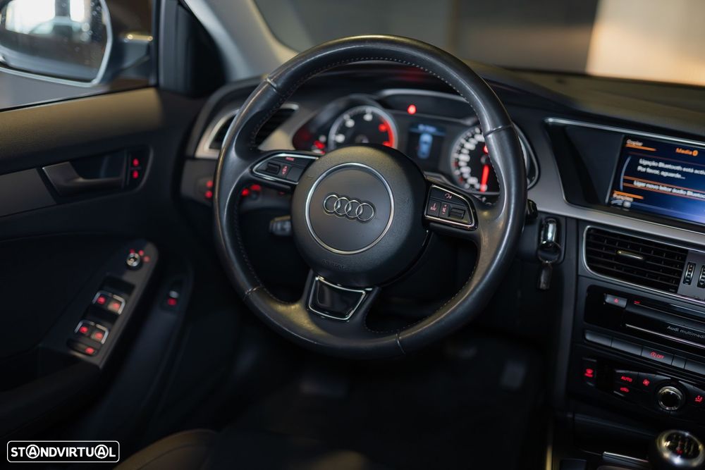 Audi A4 2.0 TDI Advance - 21