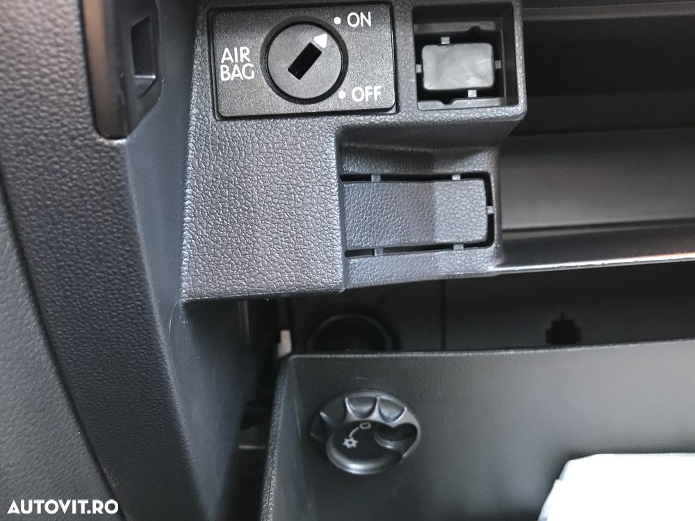 VOLKSWAGEN Jetta 2011 — imagine 38