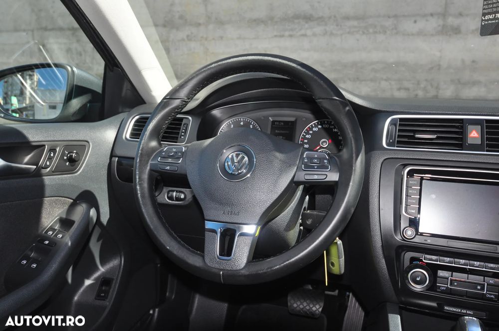 Volkswagen Jetta 1.4 TSI DSG Comfortline - 18