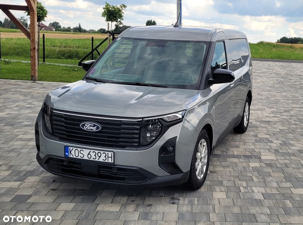 Ford Transit Courier - 2