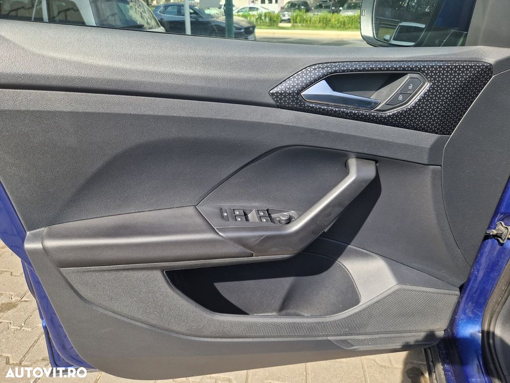 Volkswagen T-Cross - 8