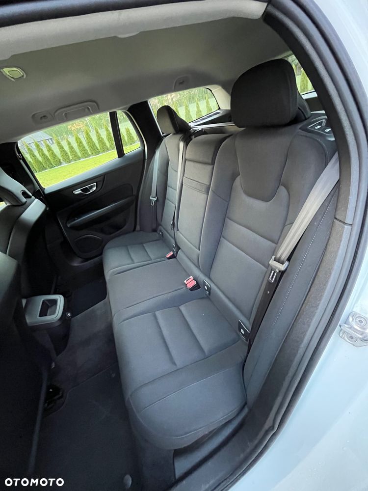 Volvo V60 D3 Geartronic Momentum - 12