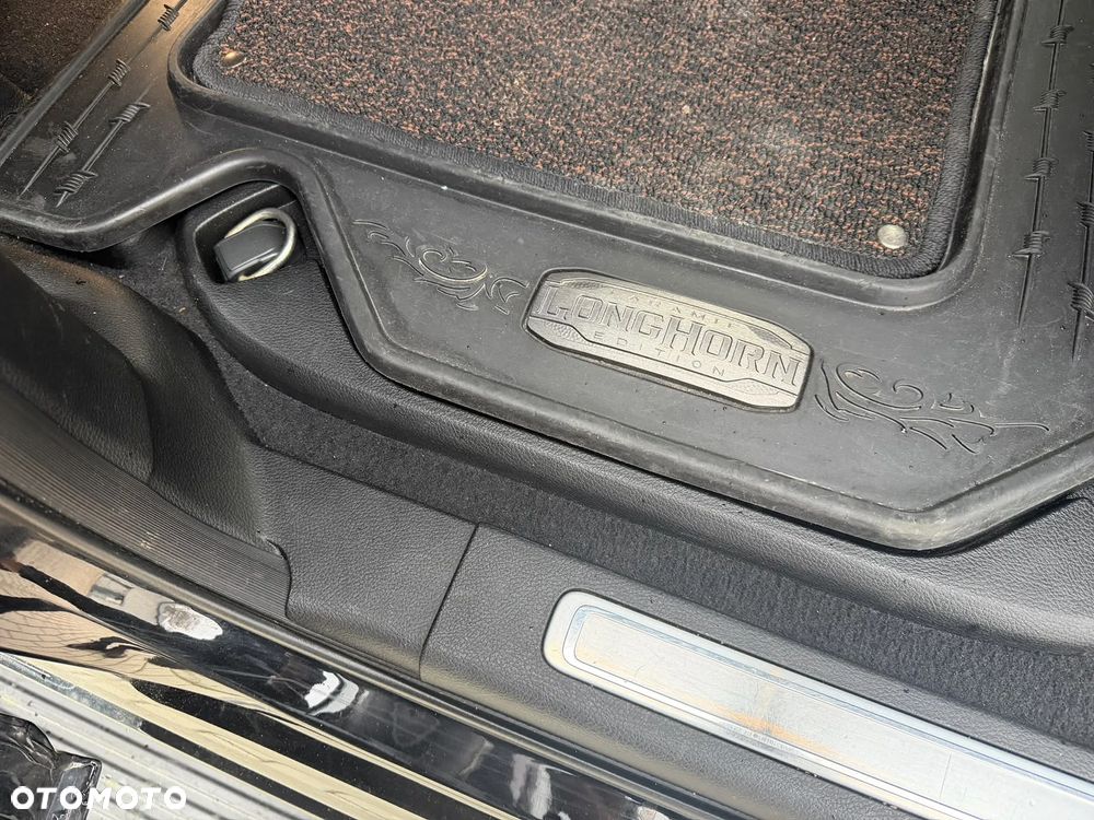 RAM 1500 5.7 Crew Cab Longhorn - 19
