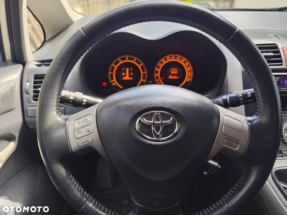 Toyota Auris 1.6 VVT-i Sol - 12