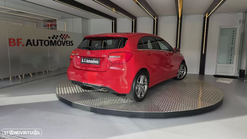 Mercedes-Benz A 160 d Urban - 18