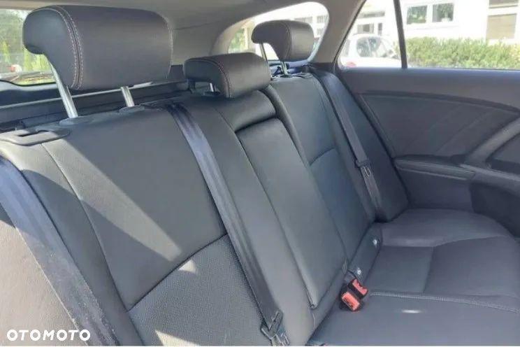Toyota Avensis 2.0 D-4D Prestige - 20
